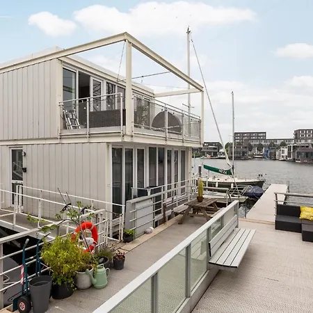 Villa Watervilla - Amazing Floating Experience